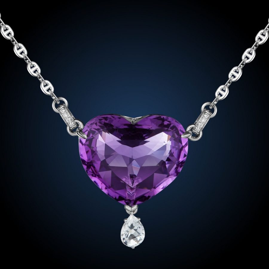 Pendant "Love Me"